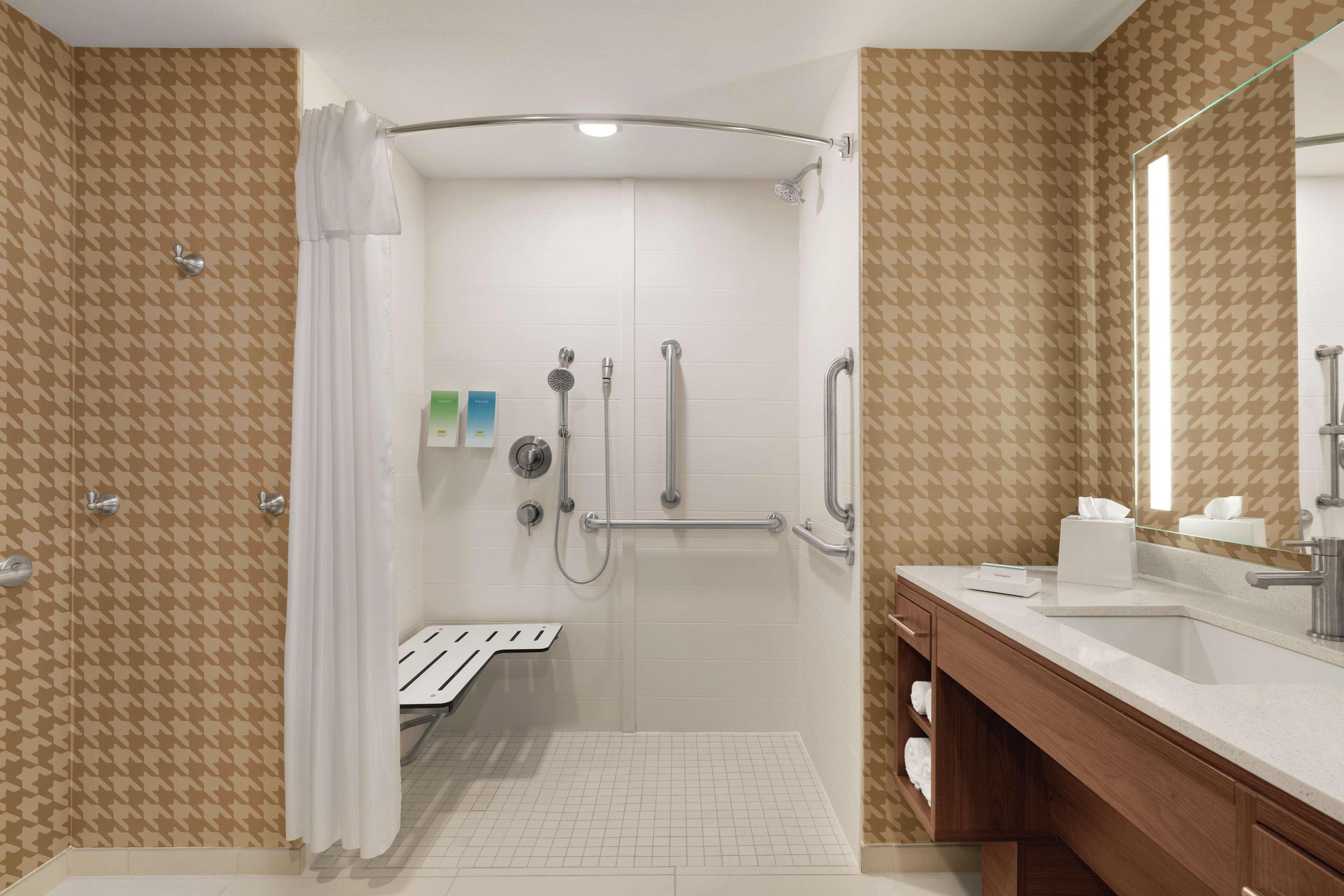 Home2 Suites By Hilton Lancaster Rohrerstown Buitenkant foto