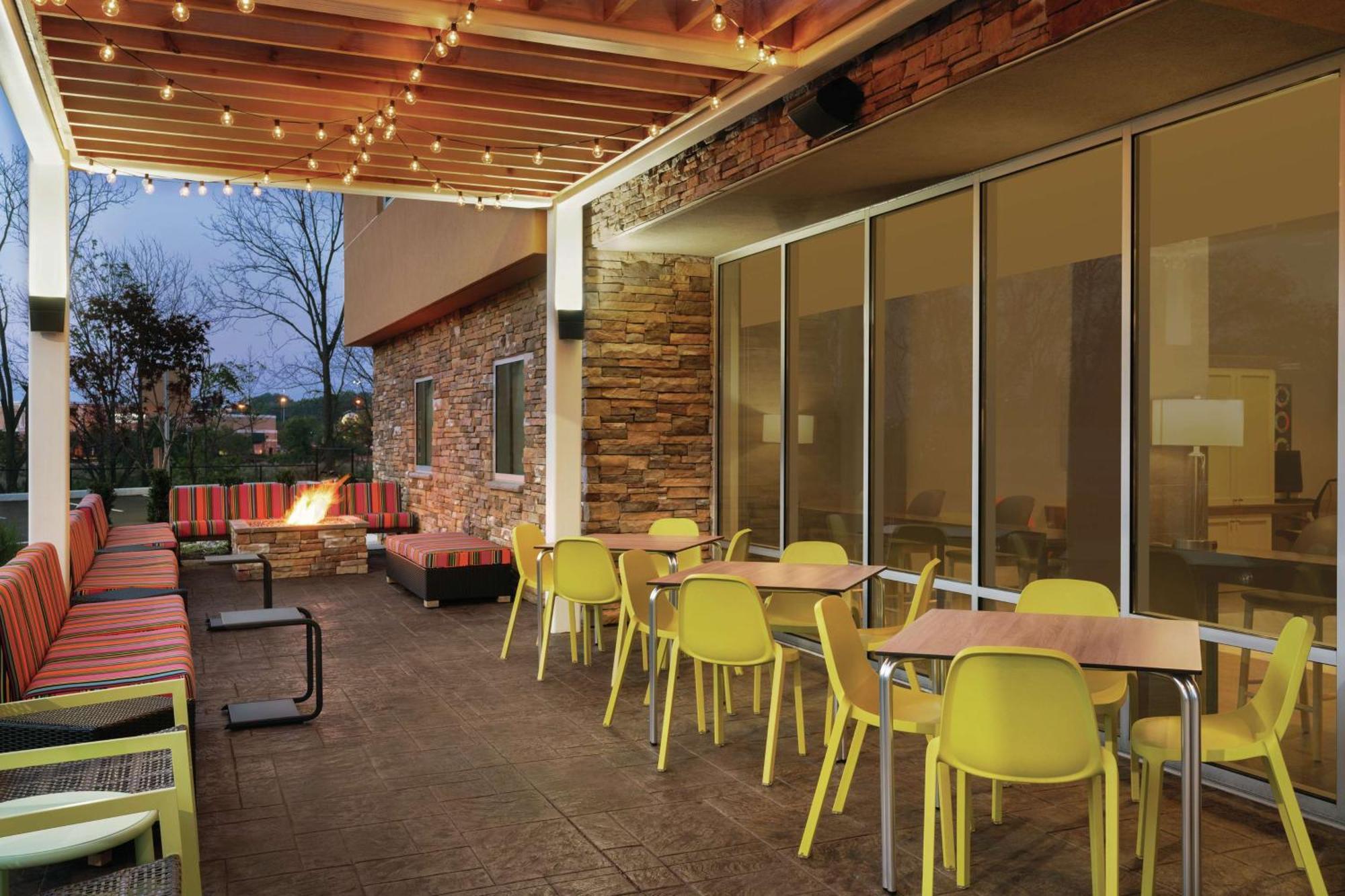 Home2 Suites By Hilton Lancaster Rohrerstown Buitenkant foto